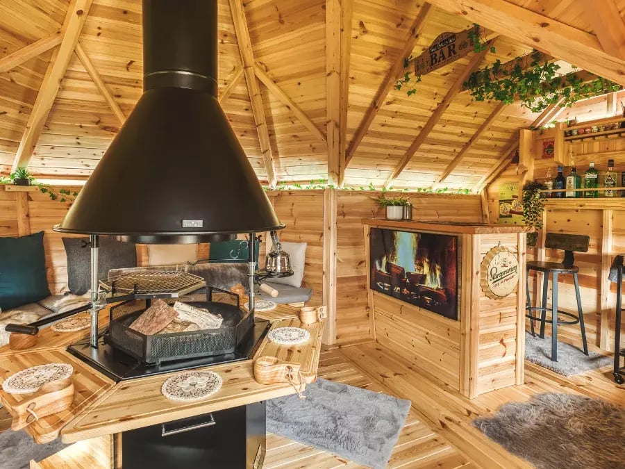 inside a scandidinvian garden bar
