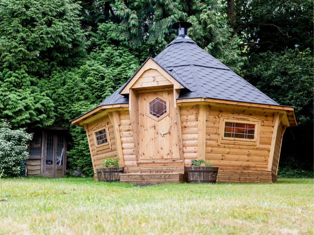 large arctic cabin