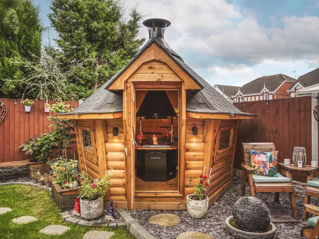 smallest size arctic cabin