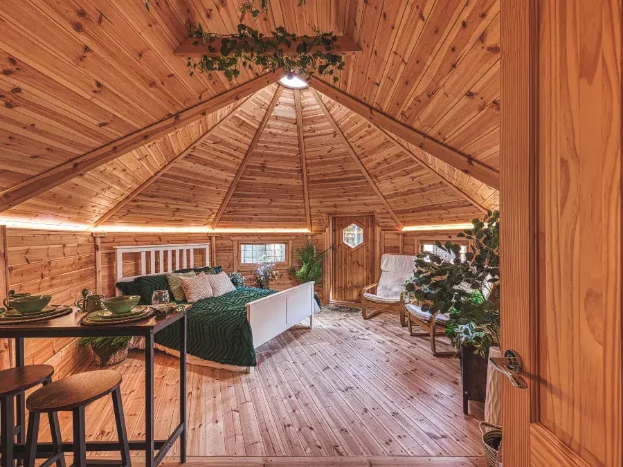 garden bedroom cabin