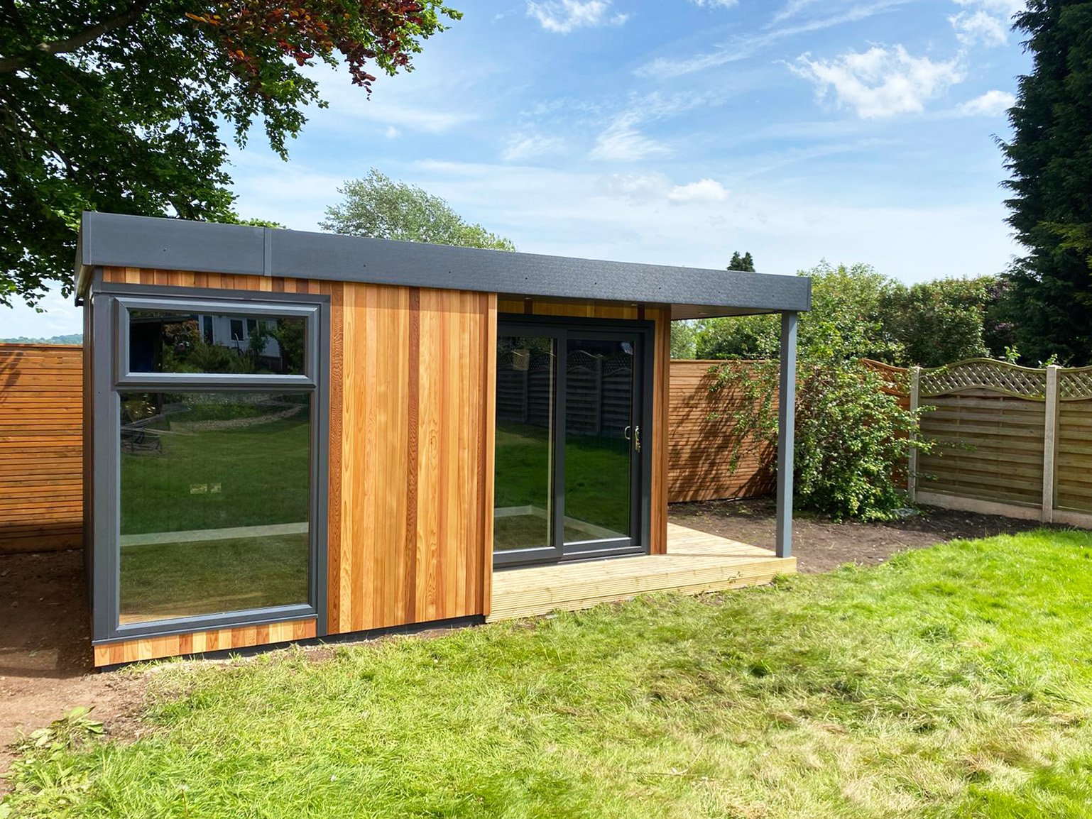 Garden Room With Canopy