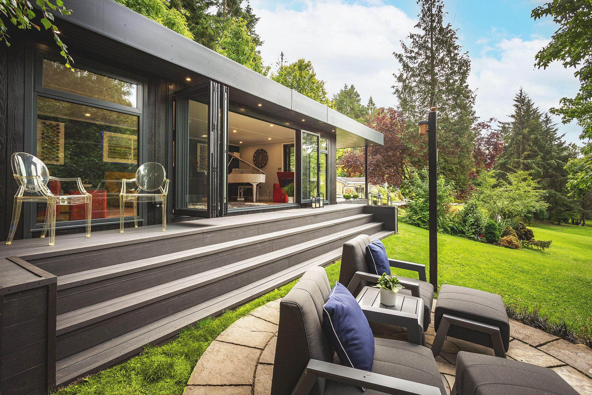 Garden room with veranda