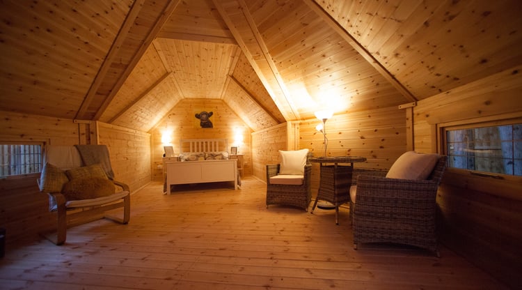 Garden Glamping Pod 