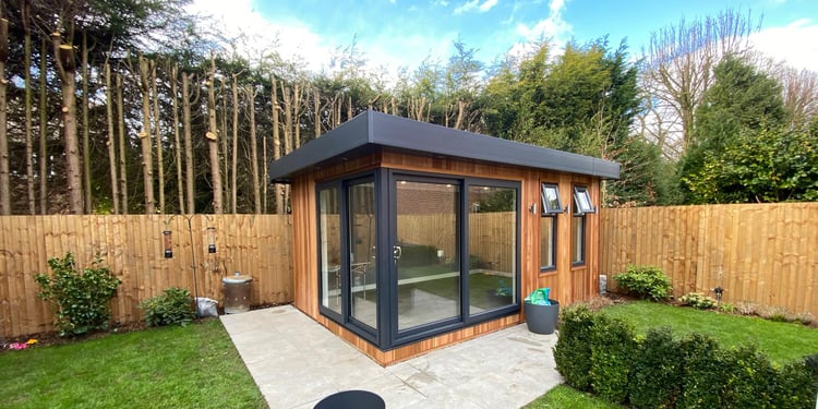 Cabin Master - Whytock 5m x 3m - Hybrid Cedar - Alexs team_01a