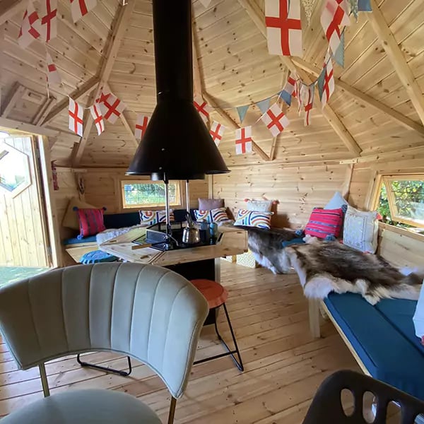 Arctic Cabins 10m Arctic Bar in Garden interior