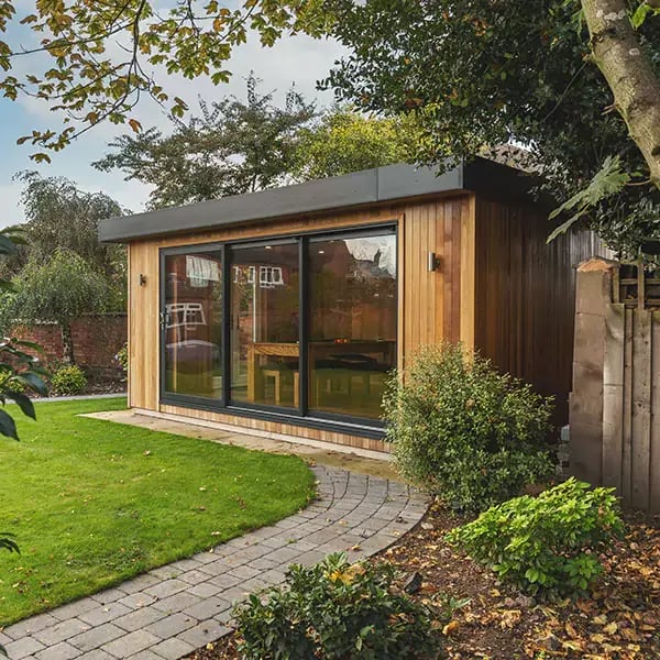 medium size cabin for the garden