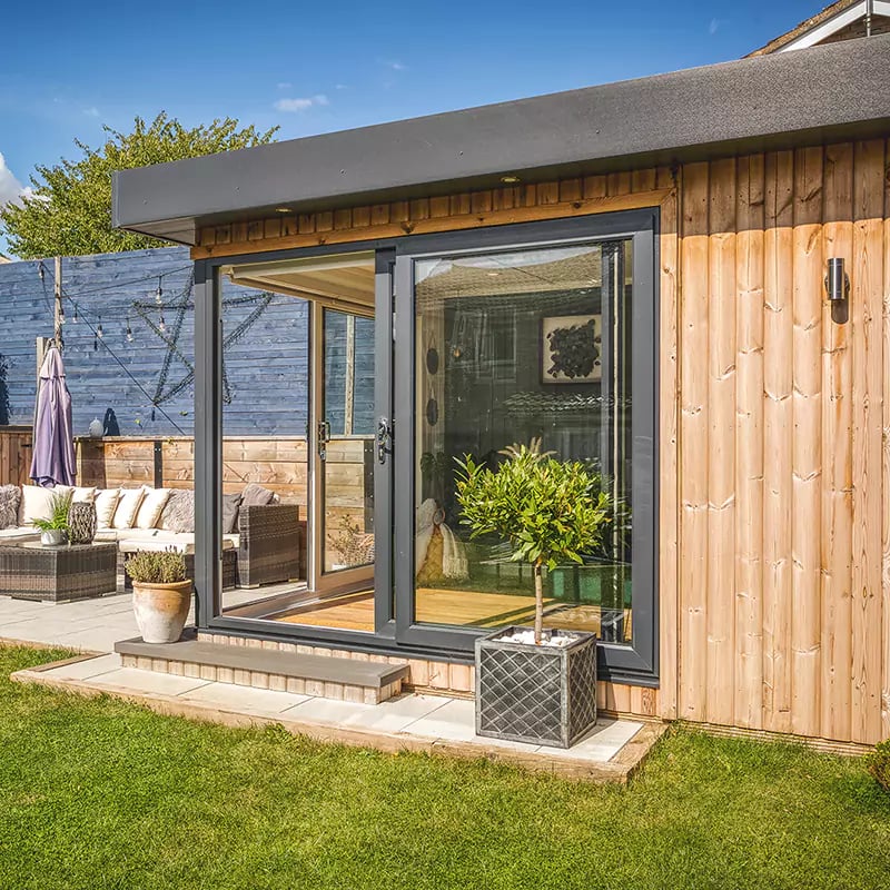 cabin-master-jones-redwood-gardenroomshoffice-4-sml-65a1260f44307