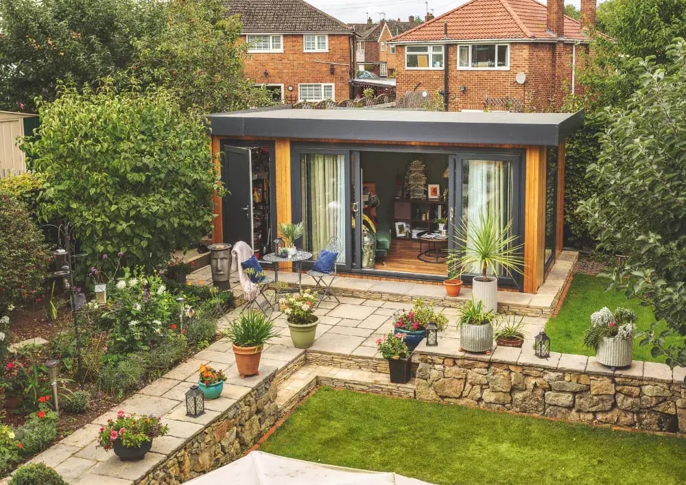 summer house shed building for garden