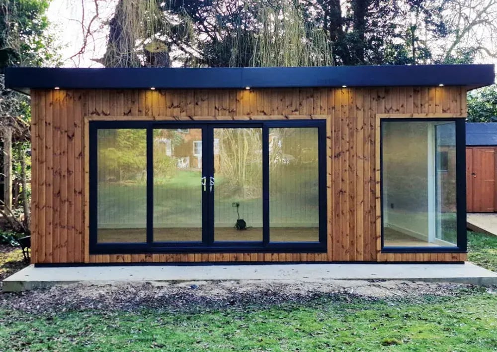 timber 6 x 4 m garden room