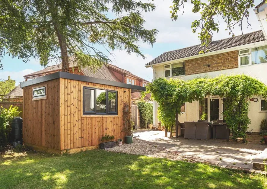 small office for the garden