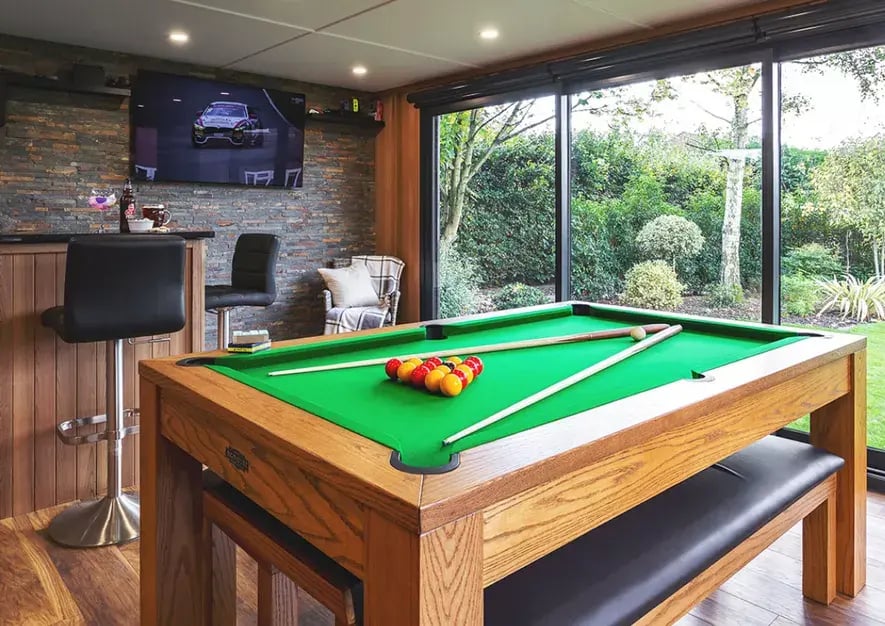 cabin bar 5 x 3 m