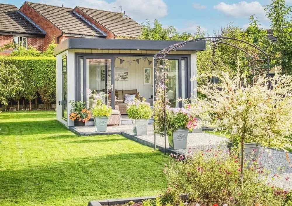 composite garden room 5x3m