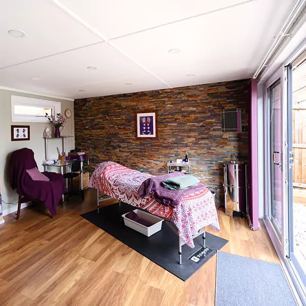 Garden Spa Rehabilitation Room with Hydropool Hot Tub 