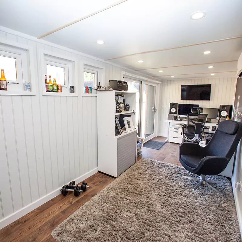 Garden Room with Music Equipment 