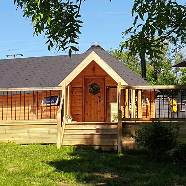 Arctic Cabins Holiday Hive at Thorny Bush 