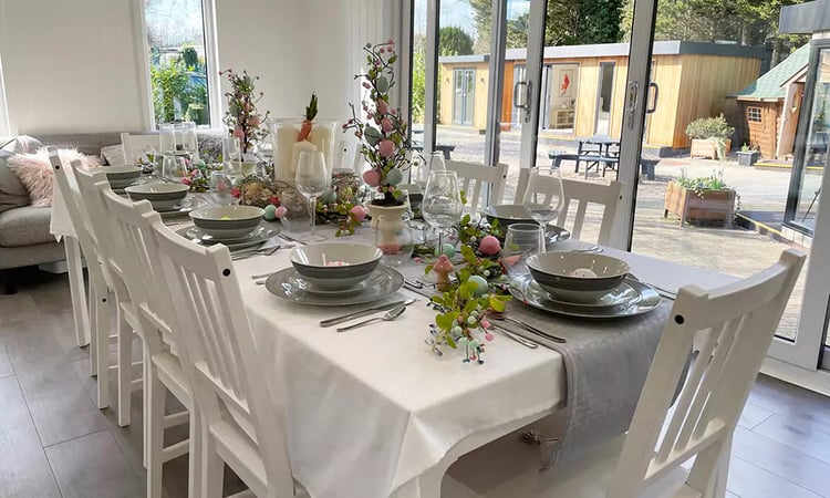 garden dining room