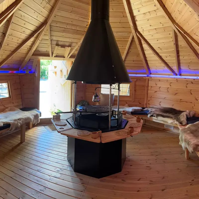 inside a large arctic cabins bar