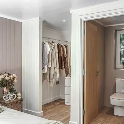 annexe with bathroom