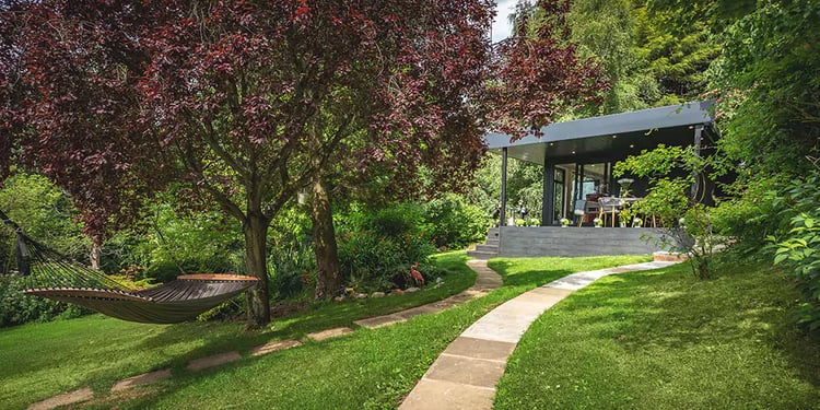 cabin master garden room with veranda