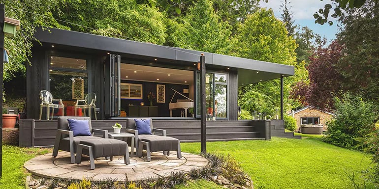 Garden Room with veranda