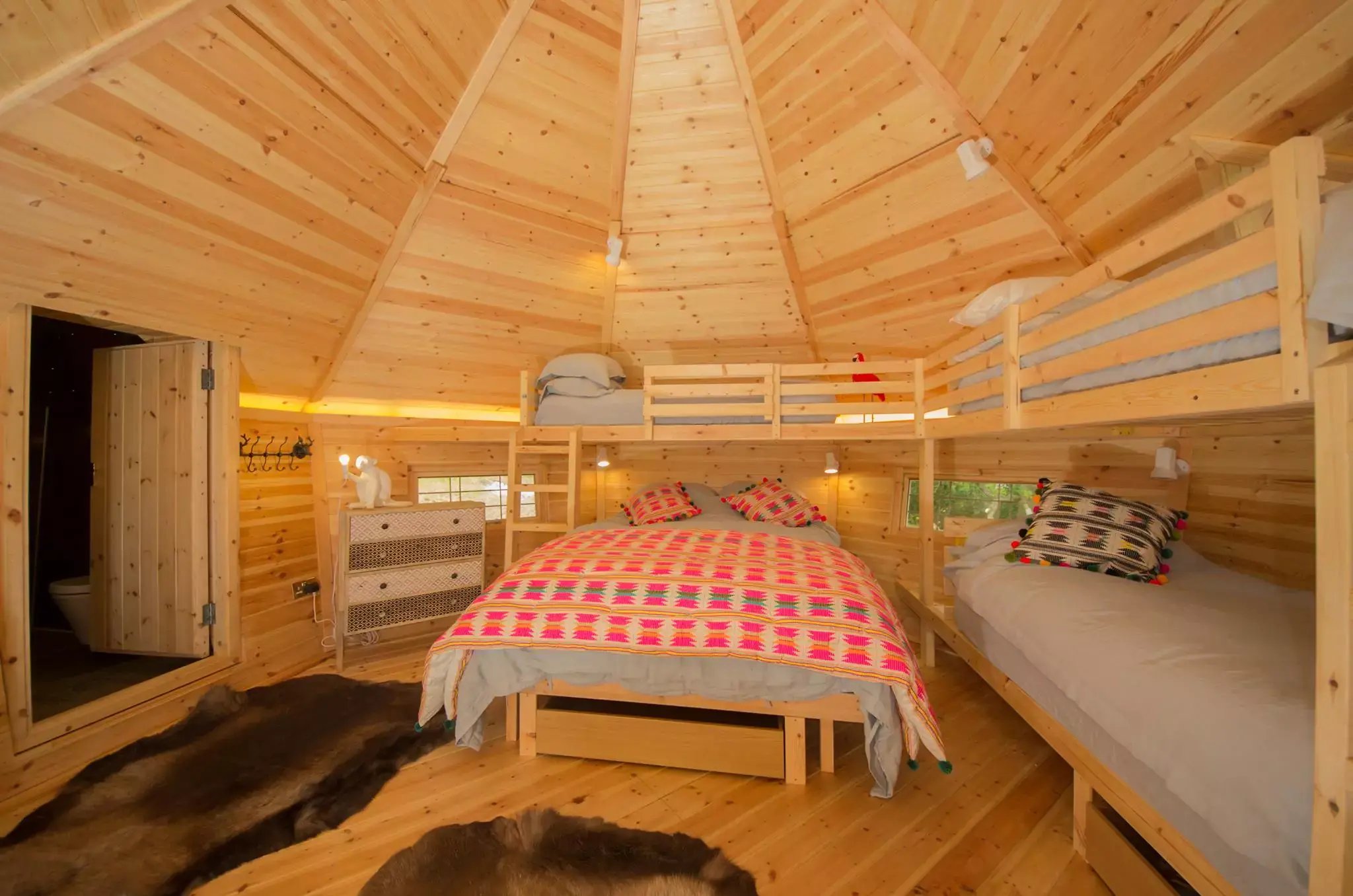 guest room space