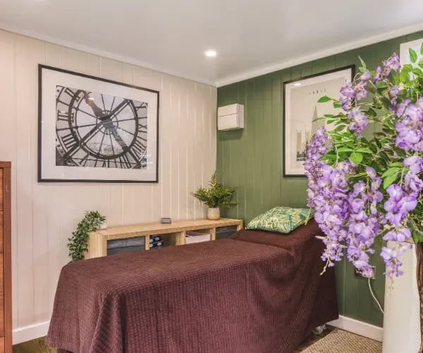 waxing room at home