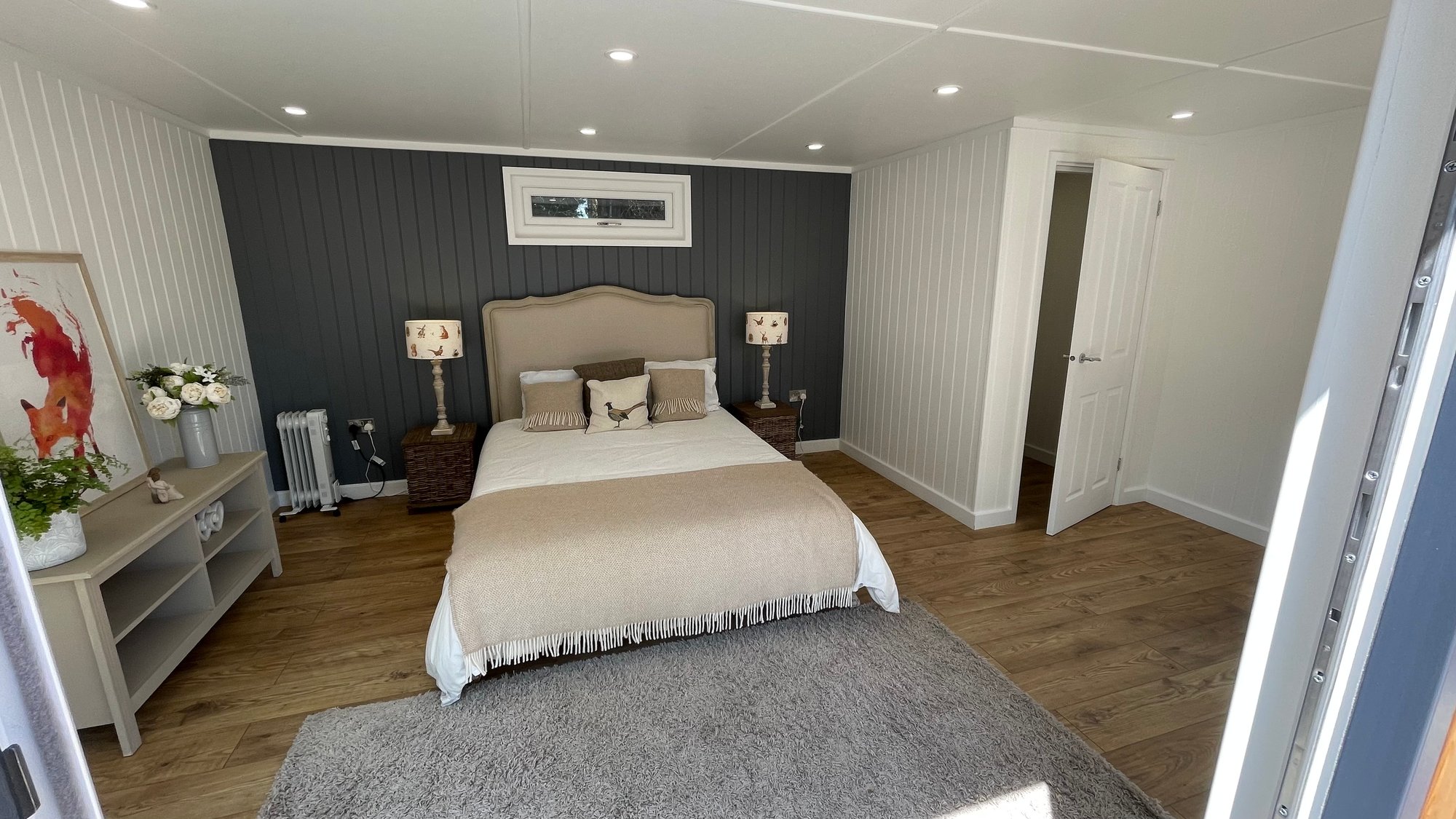 Garden Room with partition