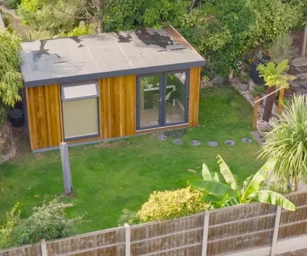 garden cabin beauty room