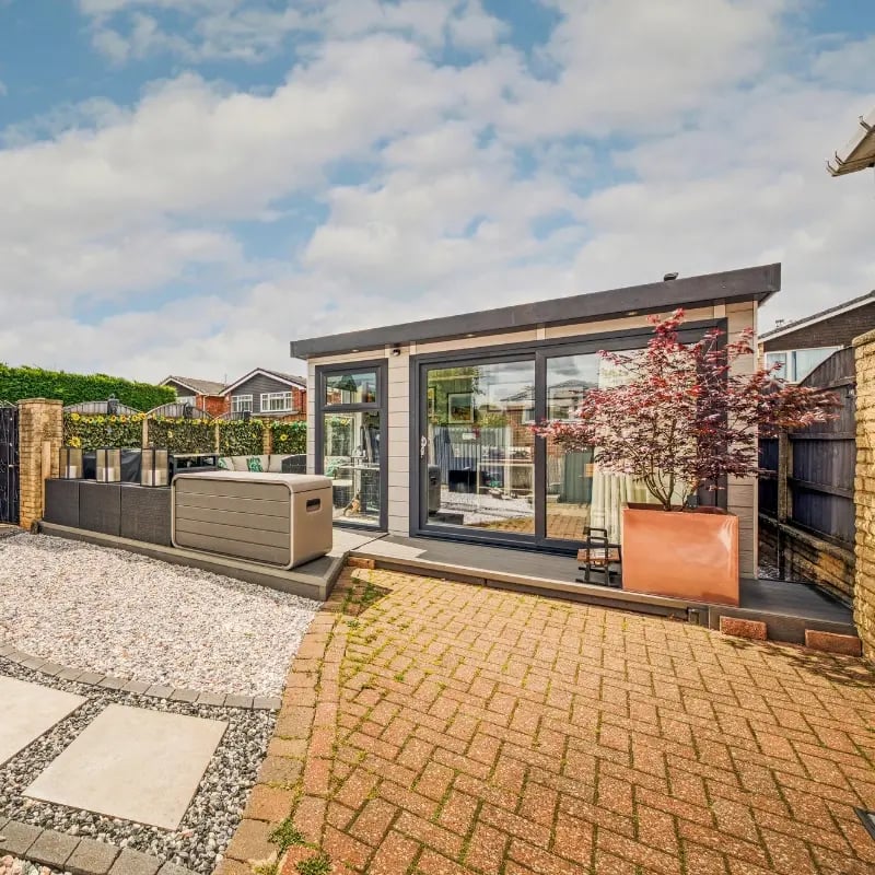 composite garden room