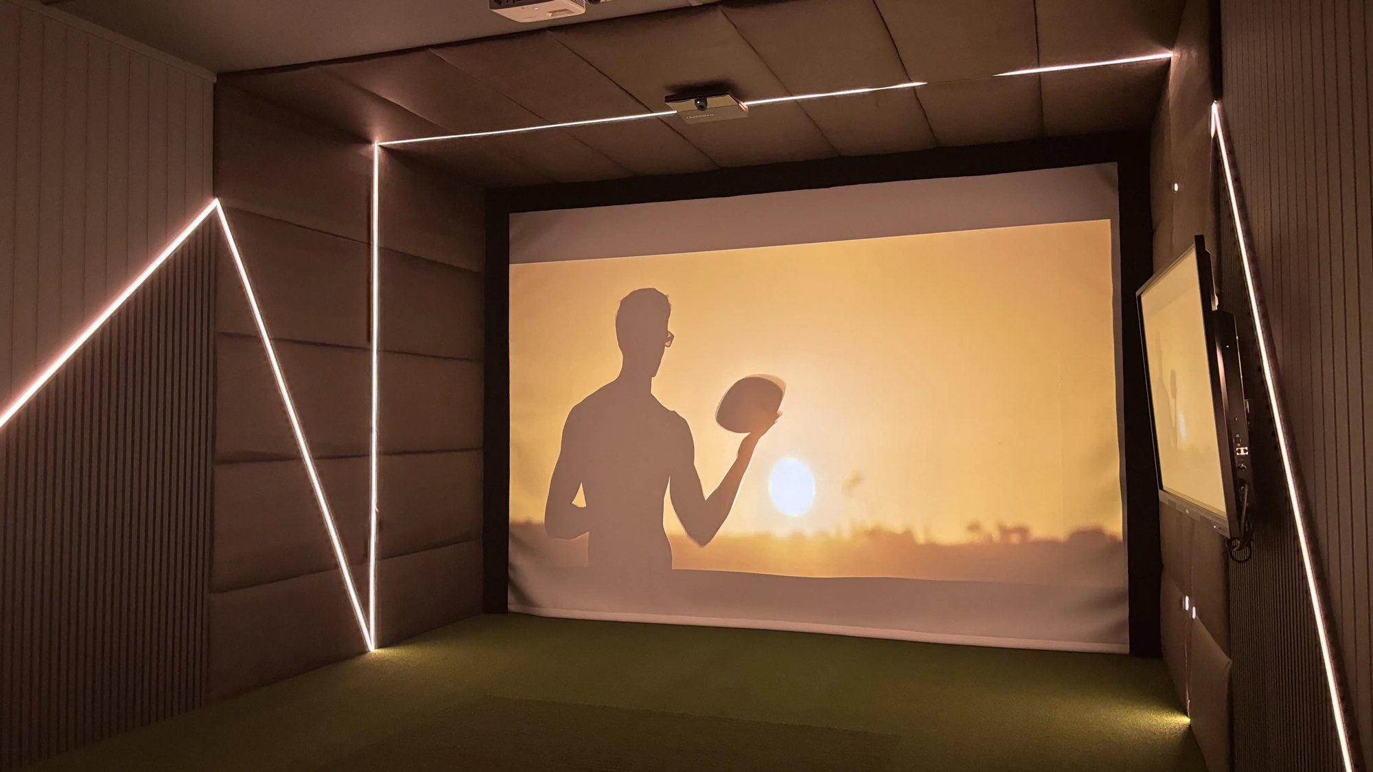 movie room golf sim 