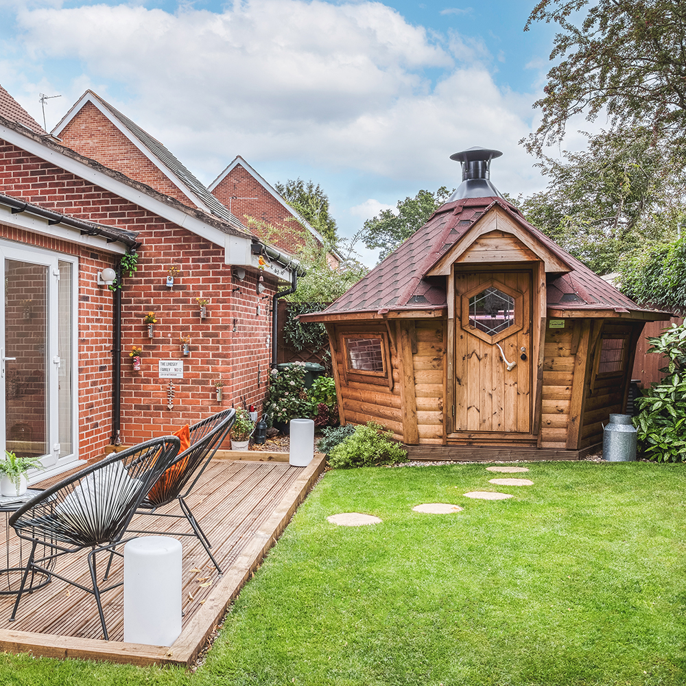 smallest bbq cabin in modern garden