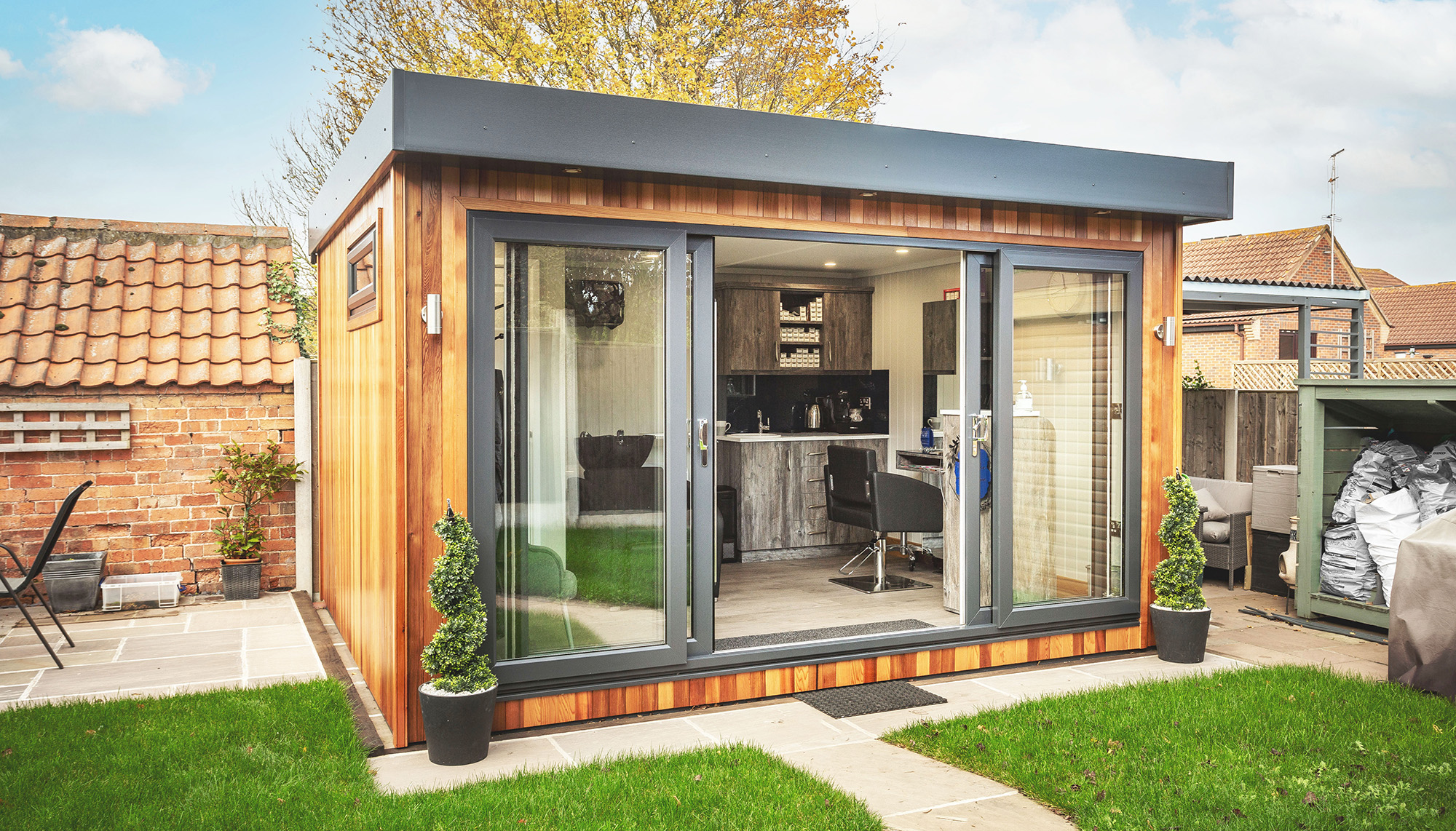 Insulated garden rooms