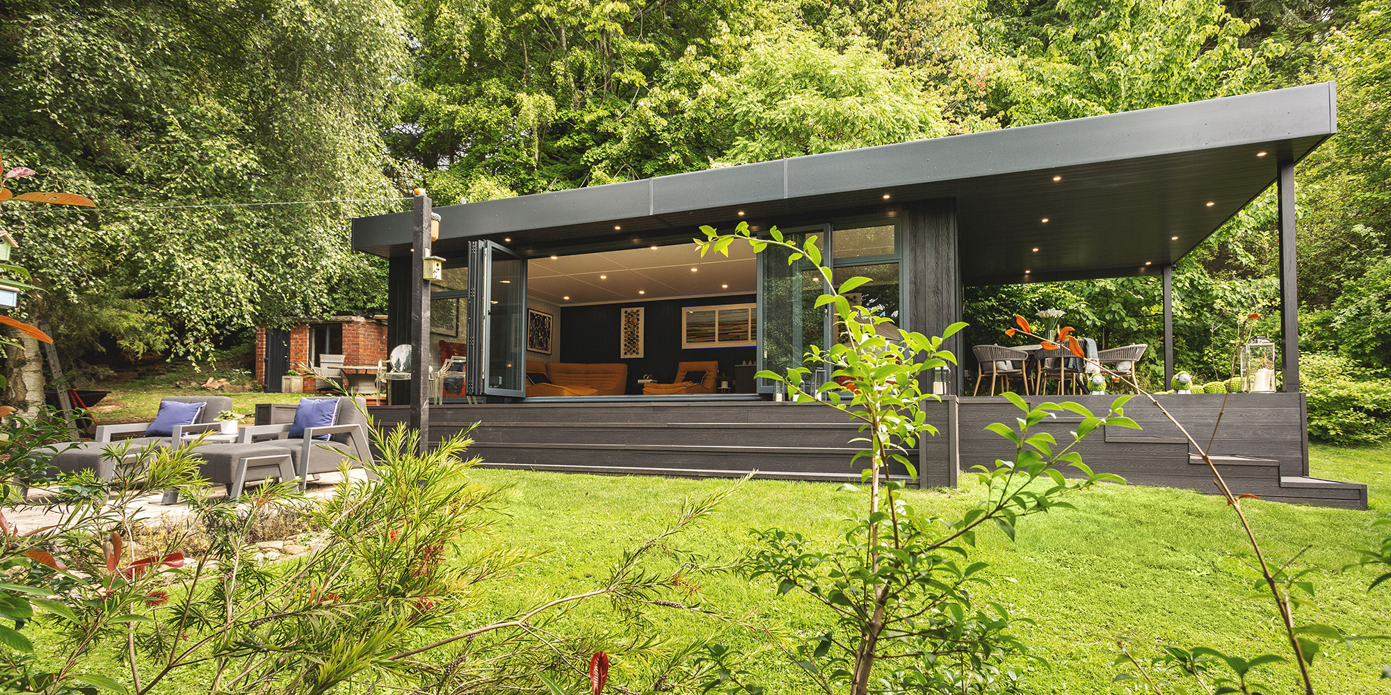 Large maintenance free Garden Room