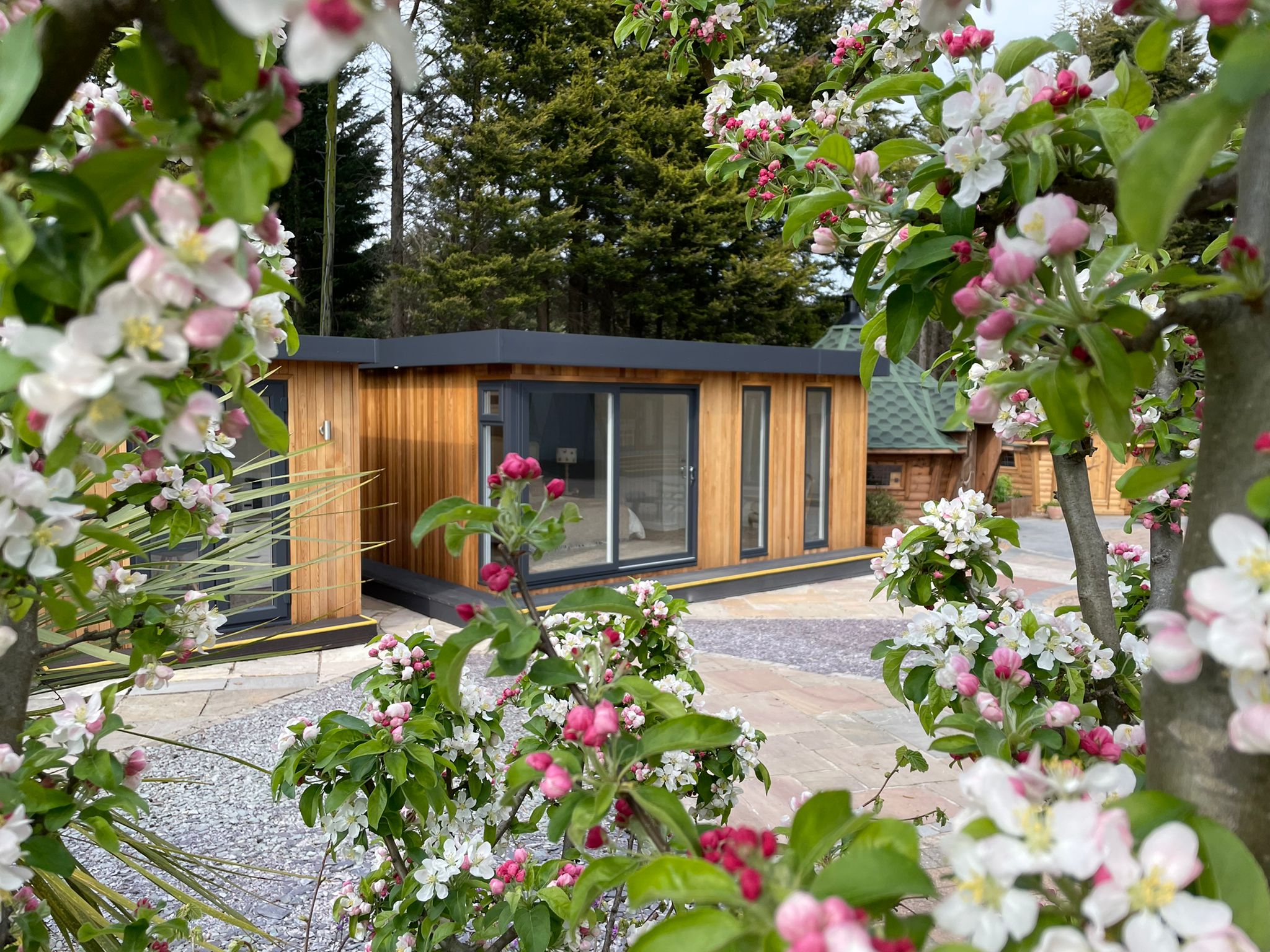 Summer In The Garden - A Luxury Escape