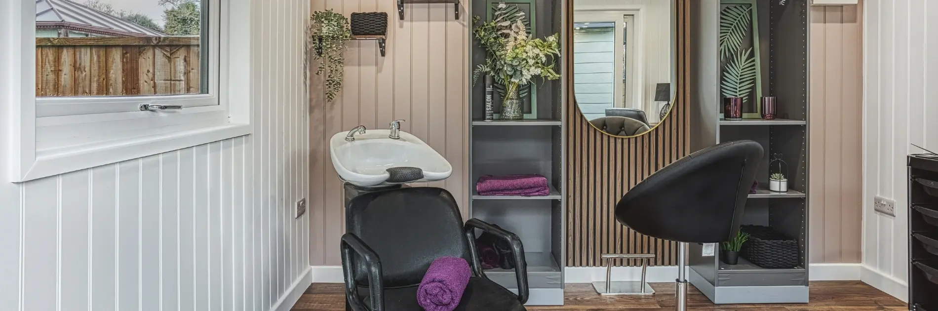 hair dressing pod for the garden