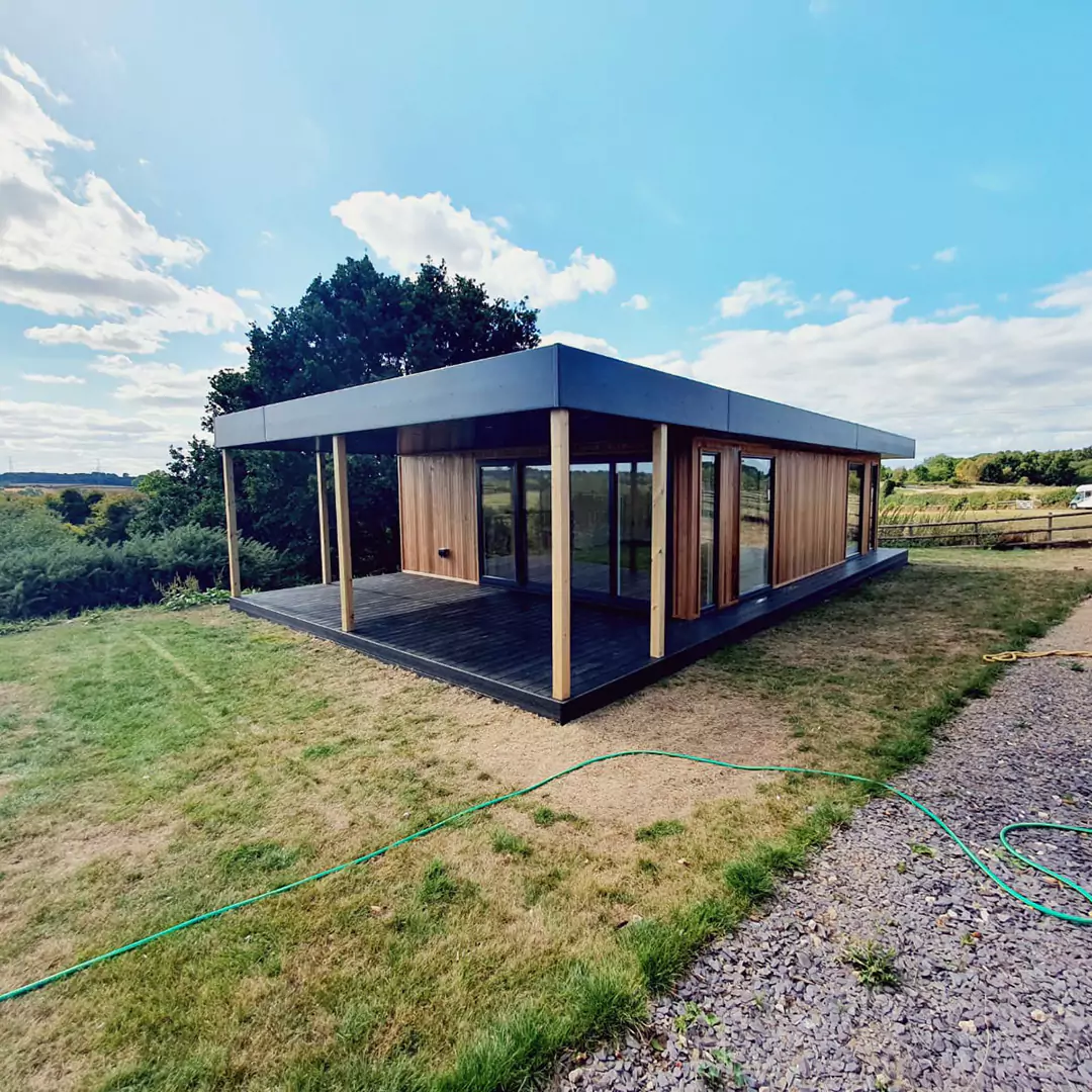 extra large garden room with veranda