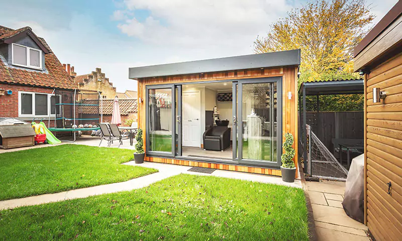 insulated garden cabin for home office