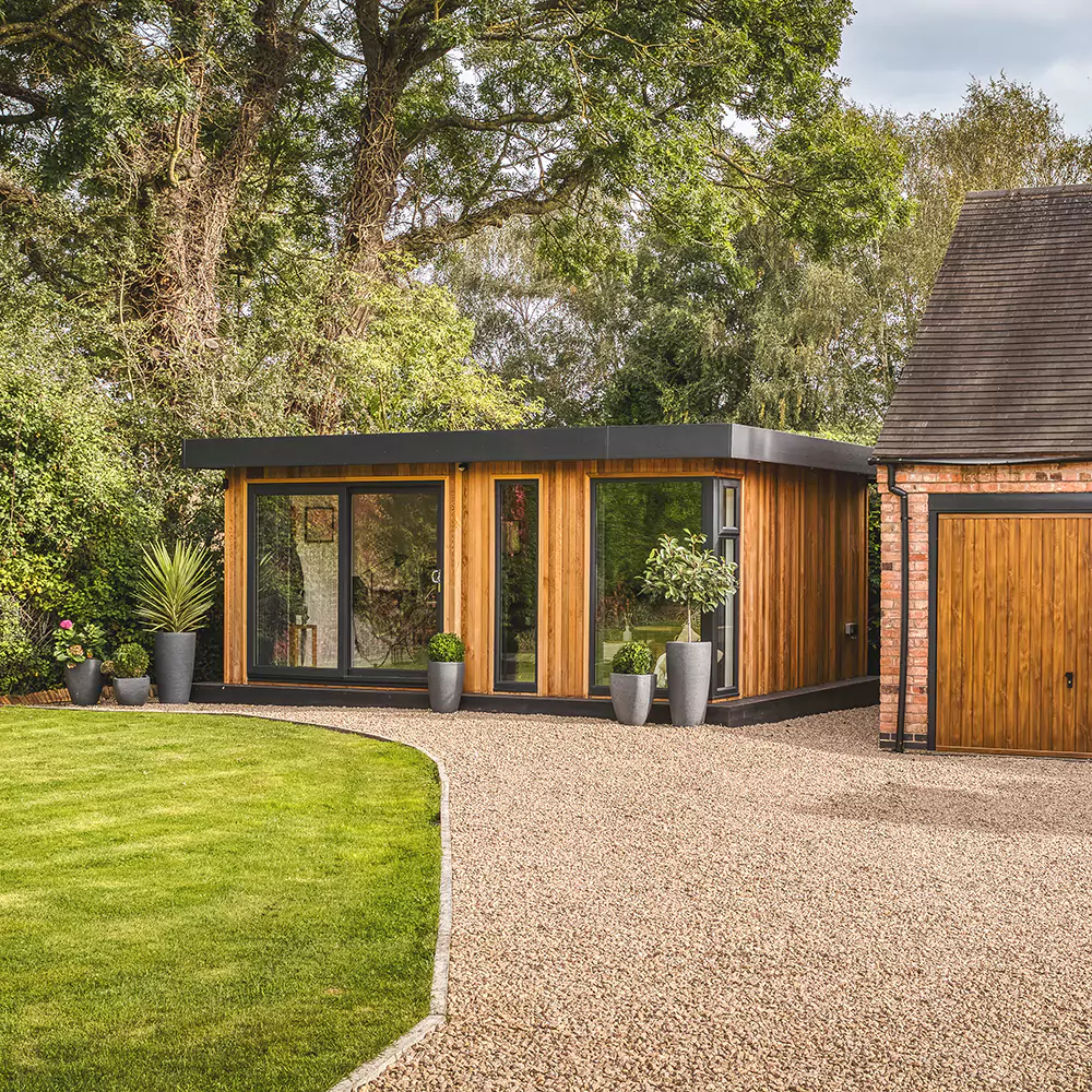 Luxury garden office in cedar cladding