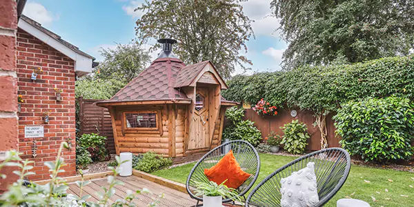 small artic cabin bbq hut