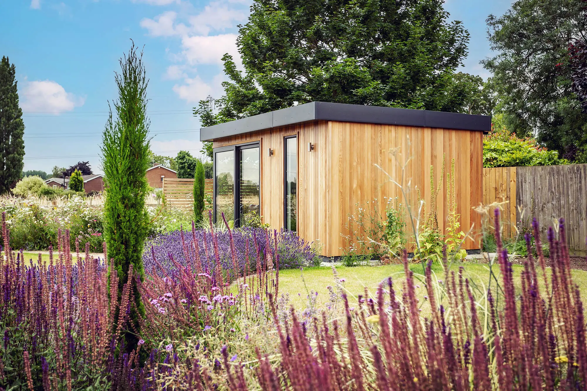 Cabin Master garden room in