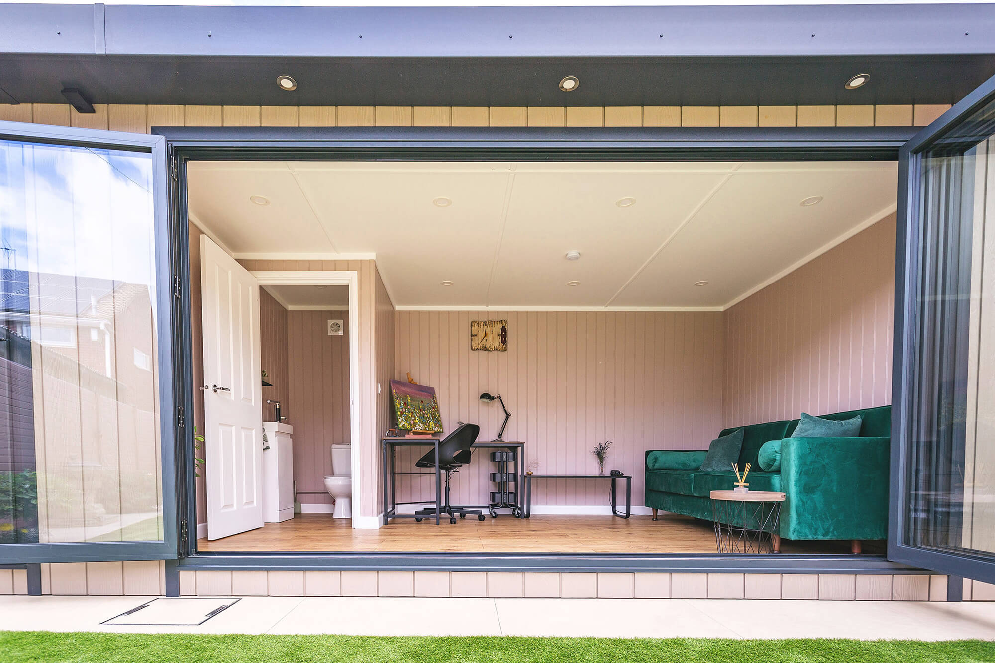 Luxury Garden Rooms Worcester