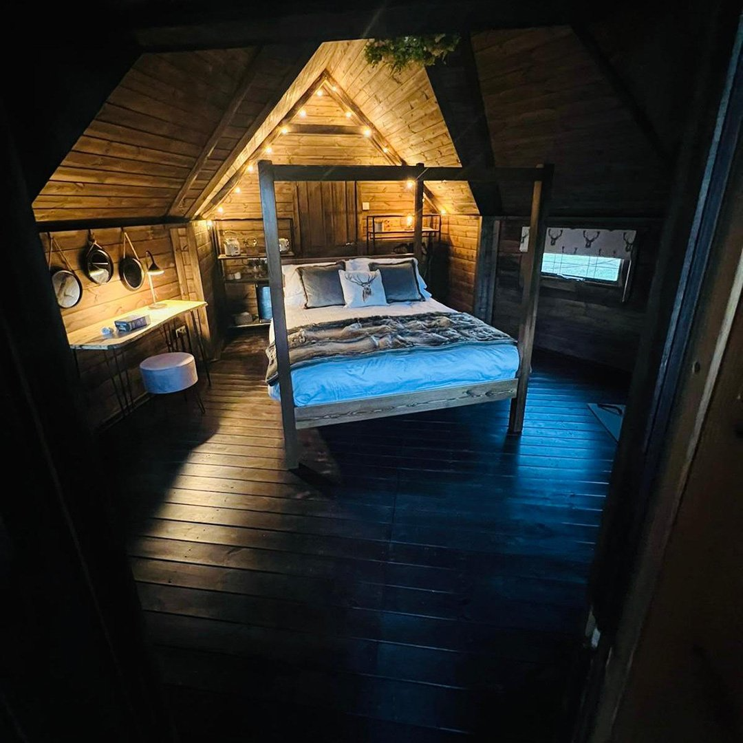 Hazelfield Lodges Arctic Cabins Inside View 
