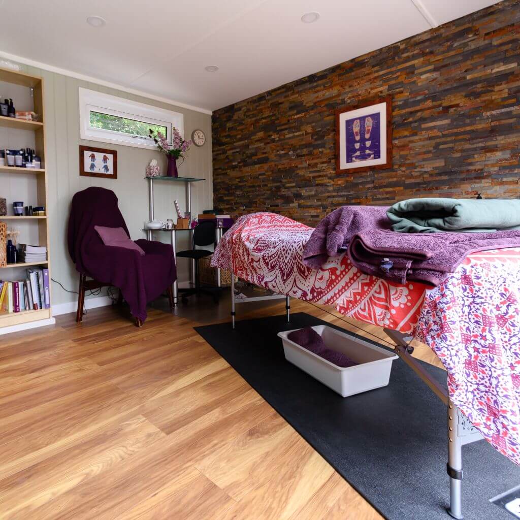 Cabin Master Garden Spa Rehabilitation Room with Hydropool Hot Tub 