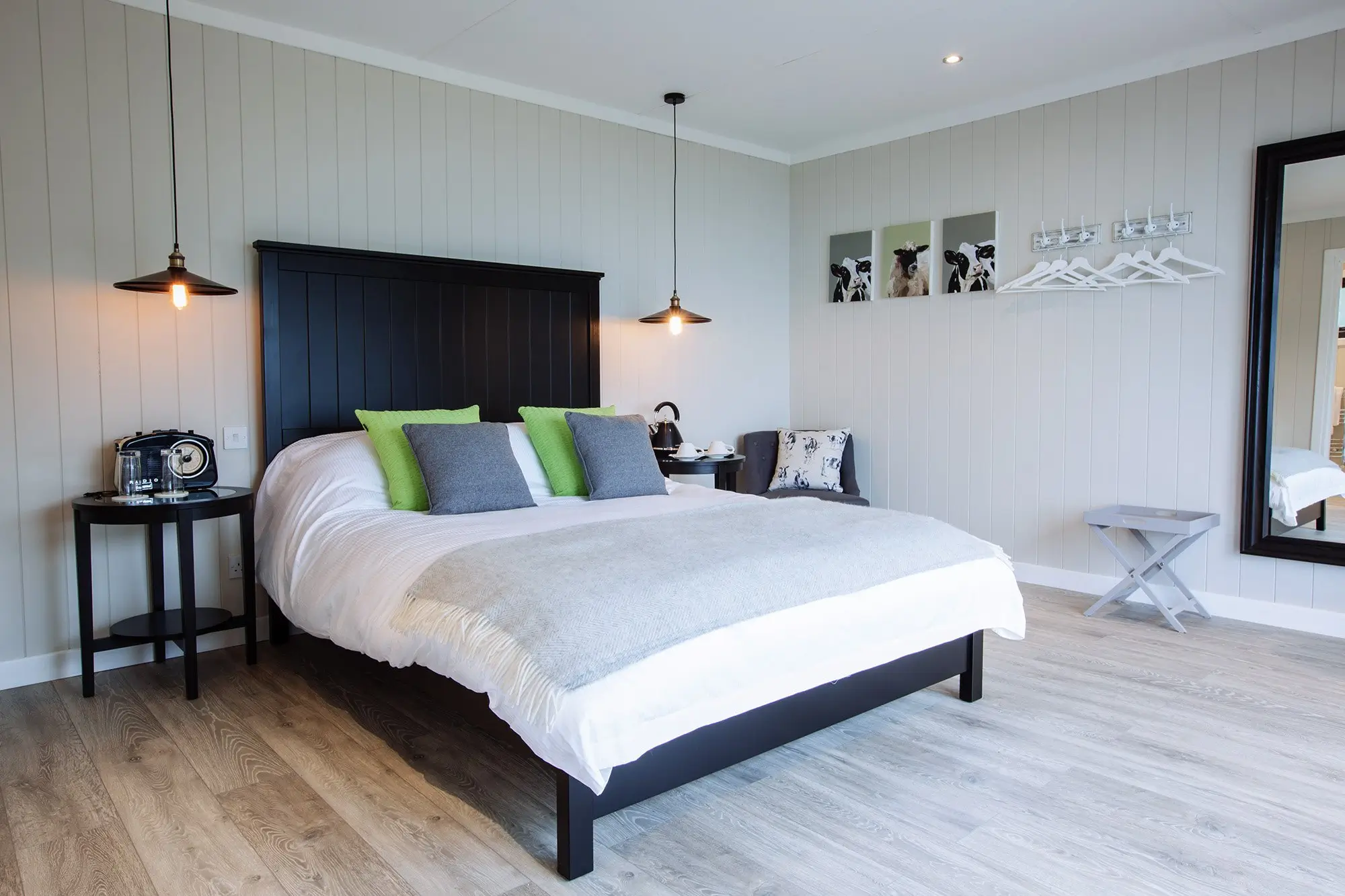 Laggan Sea View Snug Inside View 