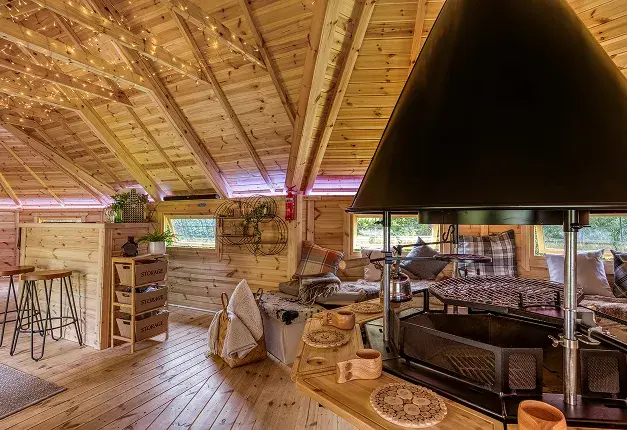 Large Linked BBQ Cabins With Bar