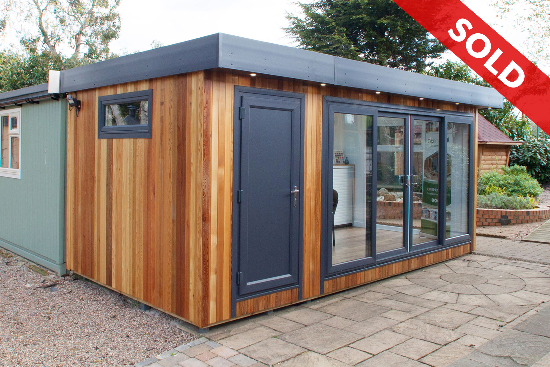 16.5m² Cedar Ex-Display - Insulated Garden Rooms, Garden Offices