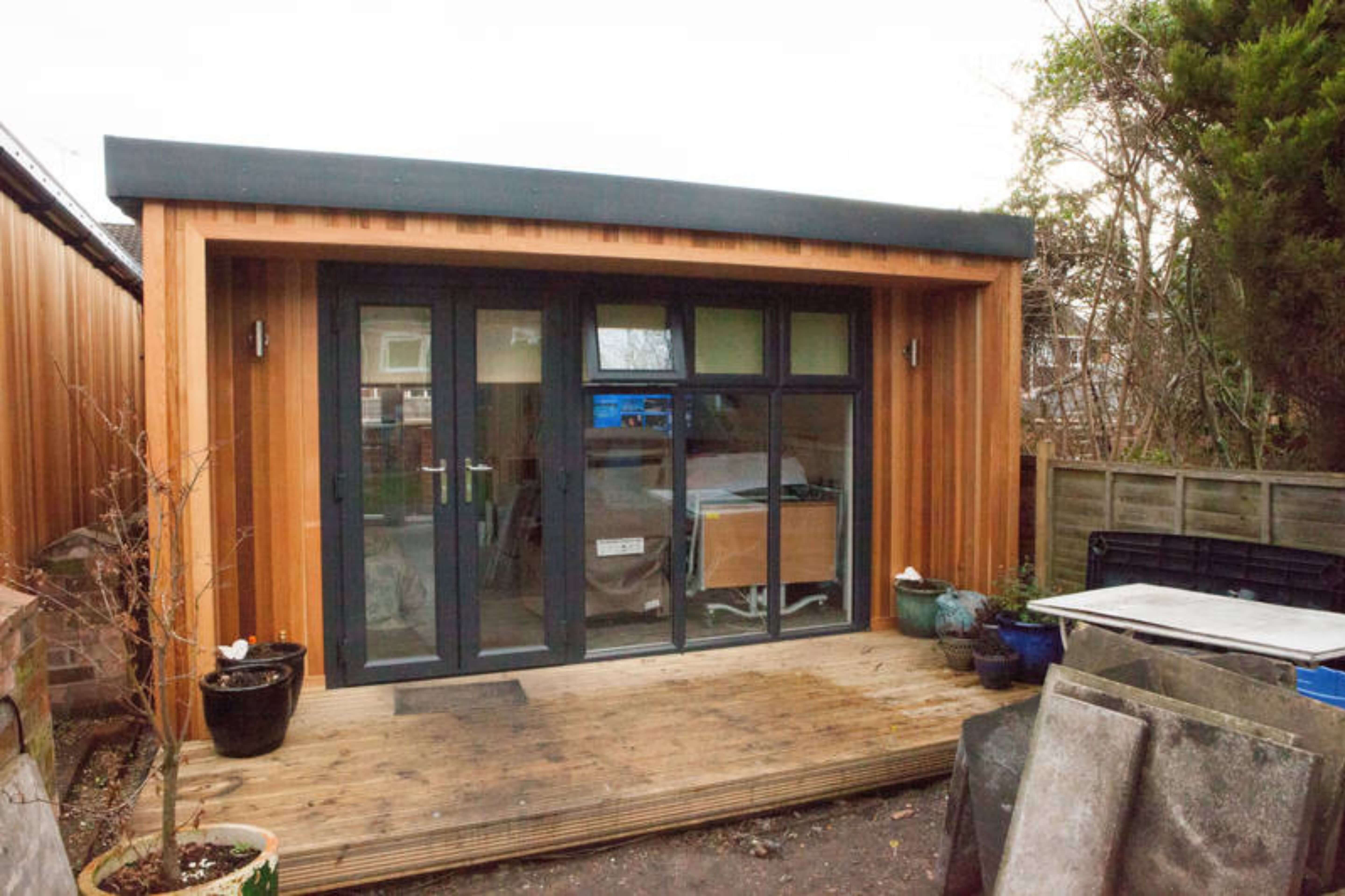 Stella Pink's Garden Annexe