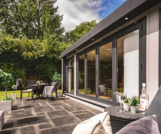 The Watkins' Gorgeous Garden Bar With BiFolds