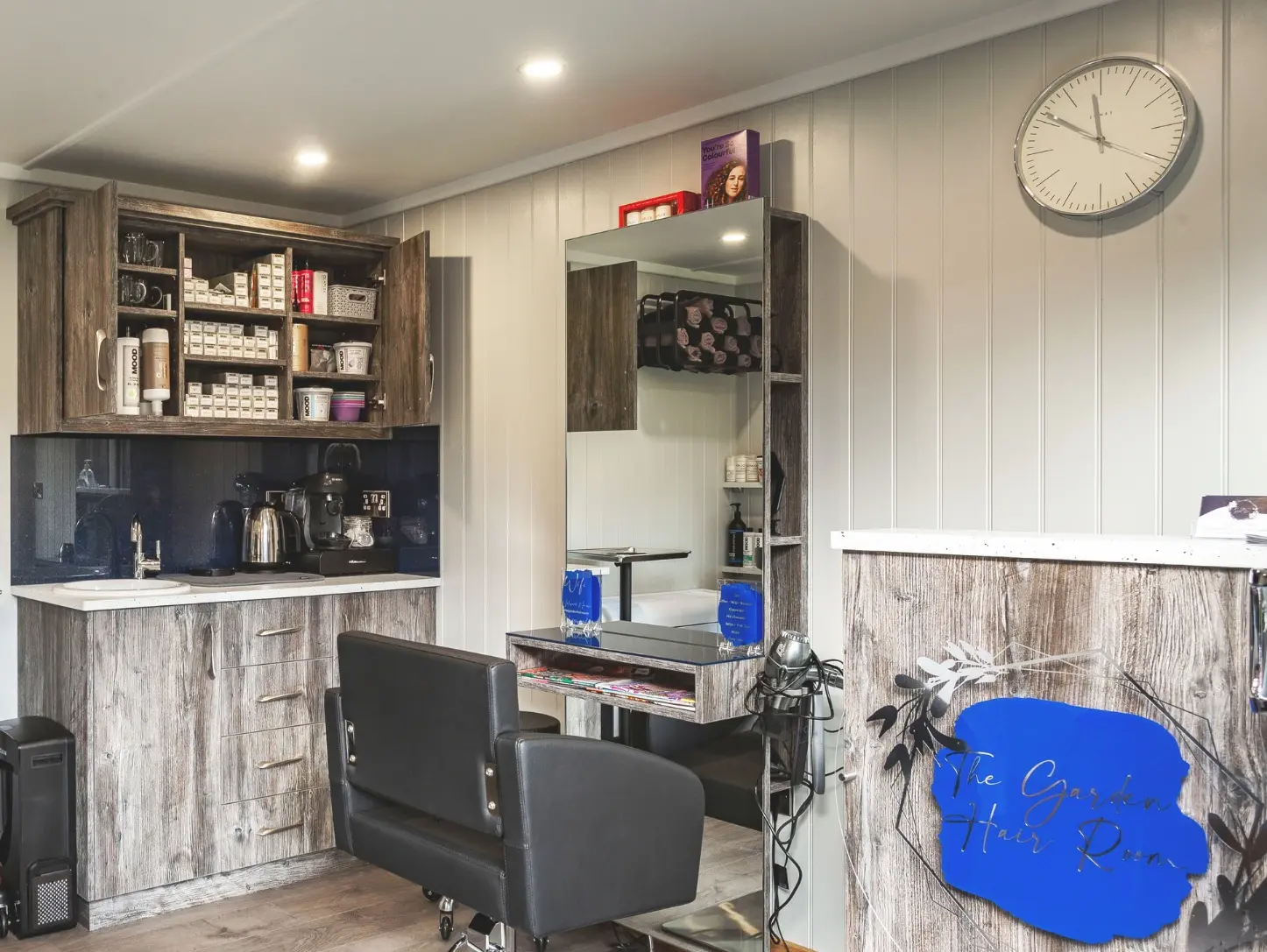 hairdresser pod