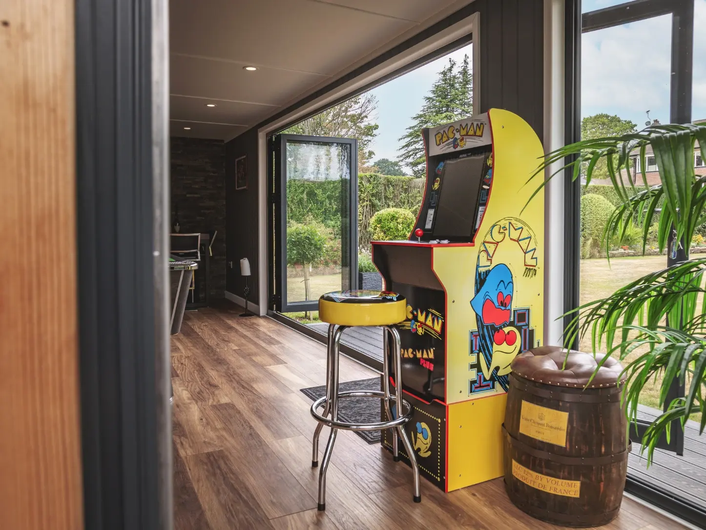 gaming room in the garden